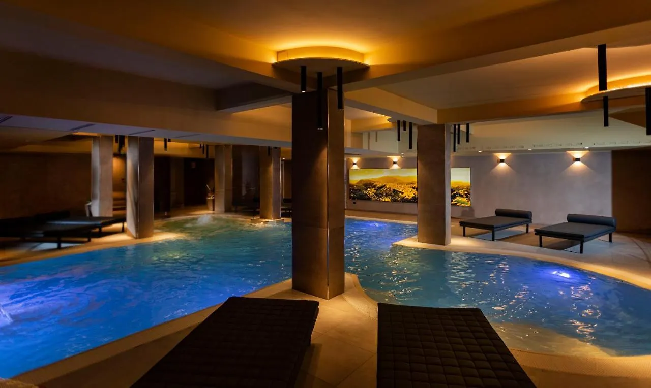Donna VI Hotel Geraci Siculo